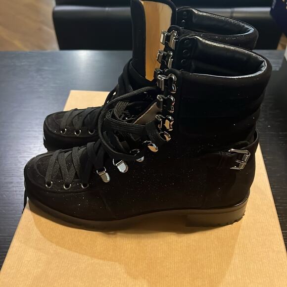 CHRISTIAN LOUBOUTIN Crosta Star Who Runs Flat Boots Size 38.5 Black - Picture 7 of 9